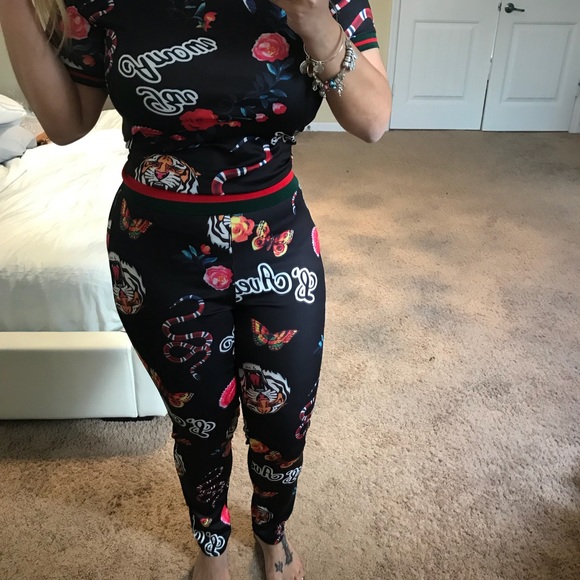 NWT🔥 2PC SET 🤩 TOP AND PANTS CK CLOSET 4 Purse - Picture 3 of 3